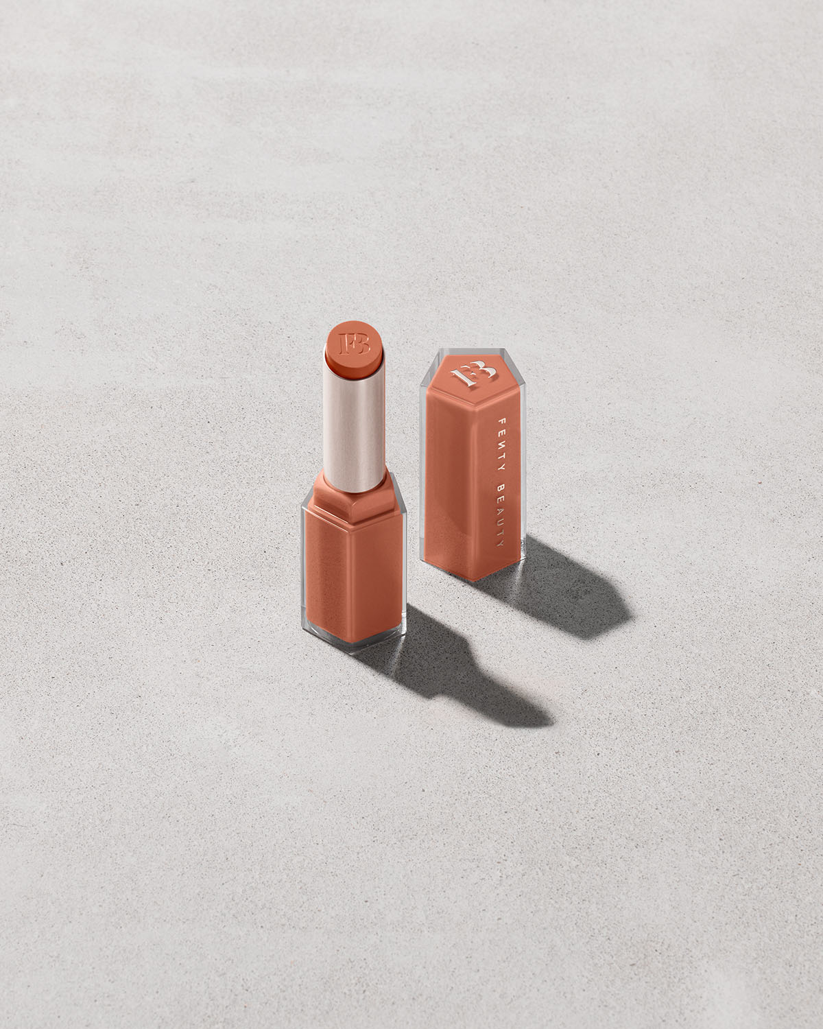 FENDY BEAUTY GLOSS BOMB STIX HIGH SHINE GLOSS STICK 3.6G