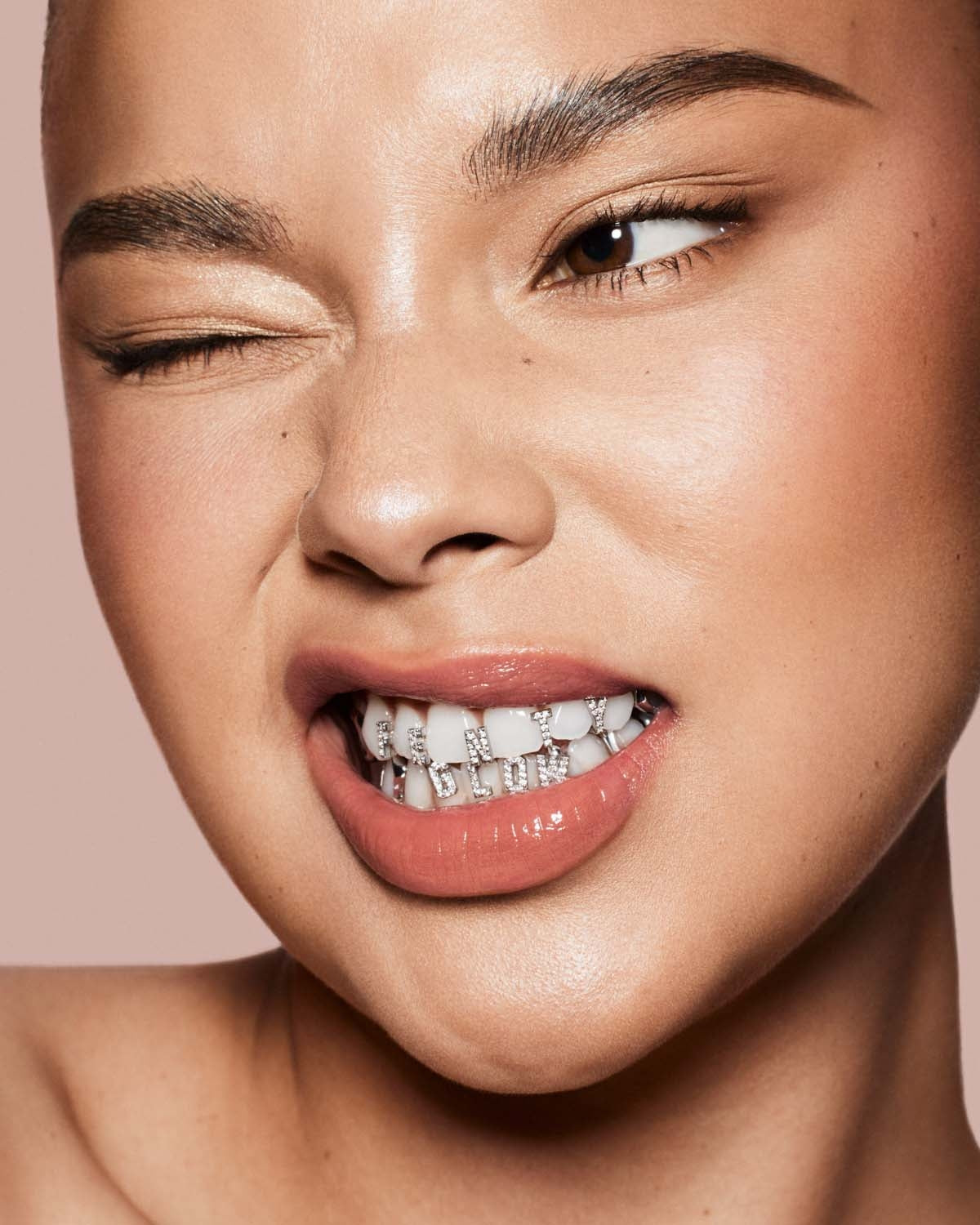 FENDY BEAUTY GLOSS BOMB STIX HIGH SHINE GLOSS STICK 3.6G — photo 2