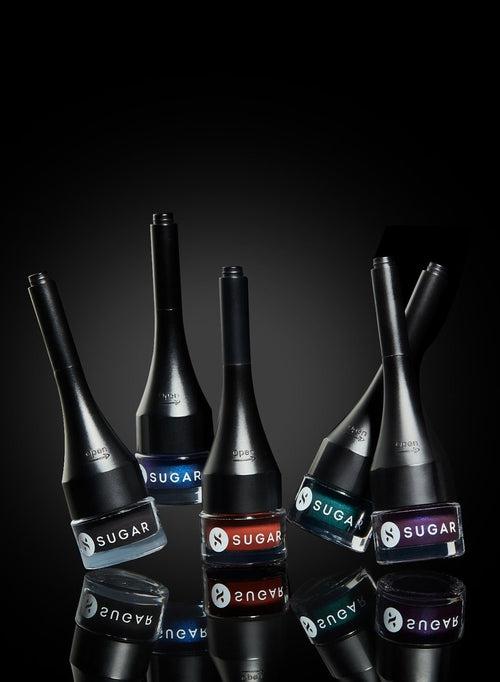 SUGAR Cosmetics Born To Wing Gel Eyeliner, 01 Blackmagic Woman (Black)